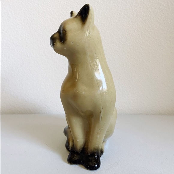 Porcelain Cat - Picture 2 of 6